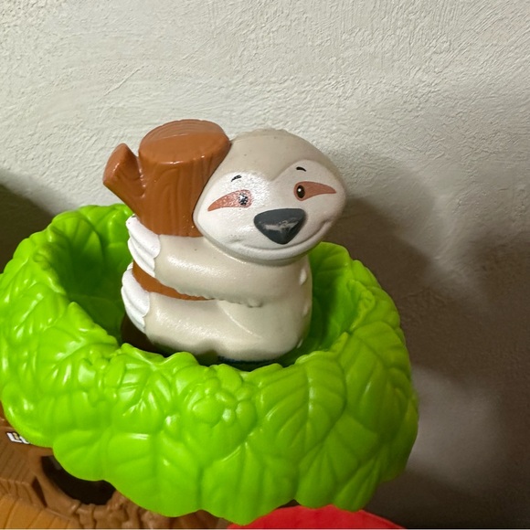 Fisher-Price Little People Big Animal Zoo 5 LP figures and Fence - Picture 8 of 12